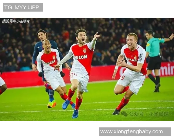 重温经典时刻往年足球明星比赛精彩视频回顾与分析